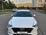 Hyundai Sonata 2020 года за 10 500 000 тг. в Алматы – фото 2