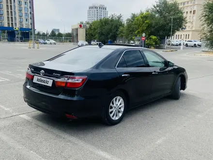 Toyota Camry 2017 года за 9 700 000 тг. в Шымкент – фото 12