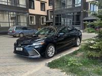 Toyota Camry 2021 года за 9 200 000 тг. в Уральск