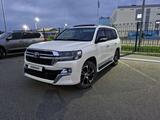 Toyota Land Cruiser 2021 года за 39 000 000 тг. в Уральск – фото 2