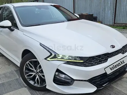 Kia K5 2020 года за 11 800 000 тг. в Алматы