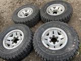 31/10.5R15 maxxis с дисками Toyota — 20 за 240 000 тг. в Алматы – фото 2