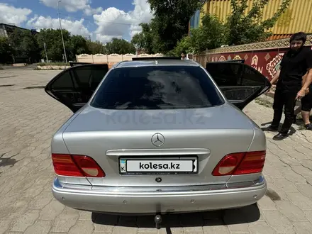 Mercedes-Benz E 280 1998 года за 5 500 000 тг. в Караганда – фото 22