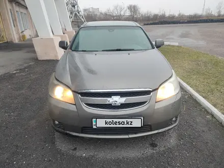 Chevrolet Epica 2008 года за 2 400 000 тг. в Караганда – фото 5