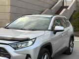 Toyota RAV4 2020 года за 14 000 000 тг. в Астана – фото 3