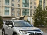 Toyota RAV4 2020 года за 14 000 000 тг. в Астана – фото 4