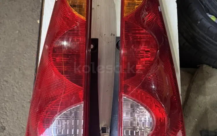Фонарь стоп на NISSAN NOTE за 45 000 тг. в Алматы