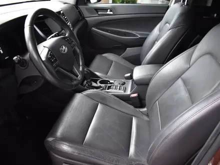 Hyundai Tucson Travel 2.0 AT 4WD 2017 года за 8 990 000 тг. в Астана – фото 9