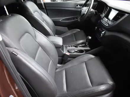 Hyundai Tucson Travel 2.0 AT 4WD 2017 года за 8 990 000 тг. в Астана – фото 12