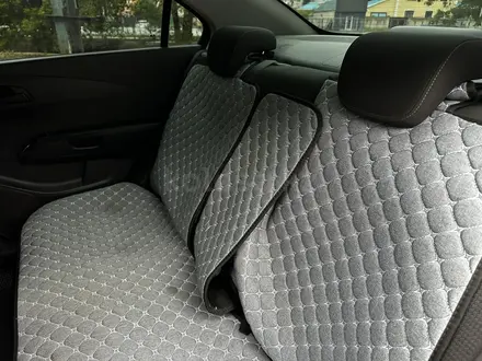 Chevrolet Aveo 2014 года за 2 800 000 тг. в Актобе – фото 17
