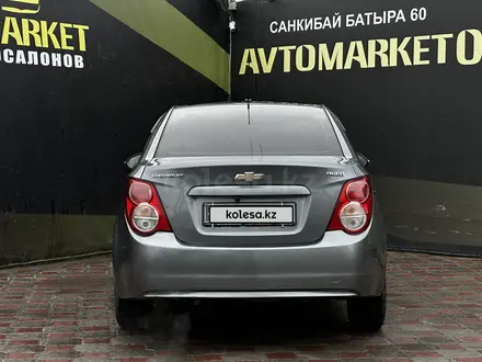 Chevrolet Aveo 2014 года за 2 800 000 тг. в Актобе – фото 5