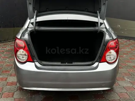 Chevrolet Aveo 2014 года за 2 800 000 тг. в Актобе – фото 20
