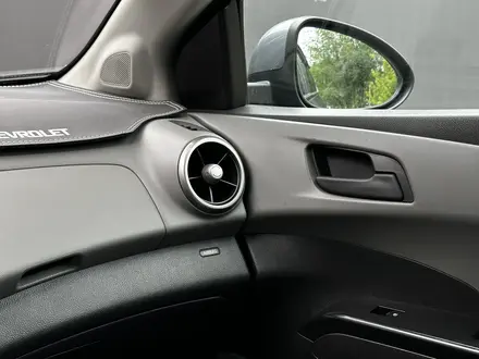 Chevrolet Aveo 2014 года за 2 800 000 тг. в Актобе – фото 10