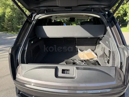 Land Rover Range Rover 2022 года за 88 000 000 тг. в Алматы – фото 20