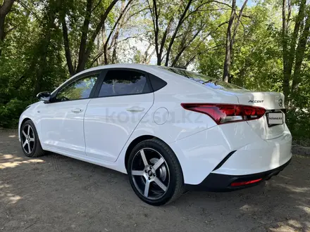 Hyundai Accent 2022 года за 7 654 321 тг. в Караганда – фото 12