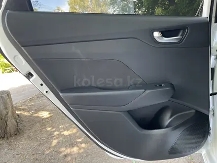Hyundai Accent 2022 года за 7 654 321 тг. в Караганда – фото 34