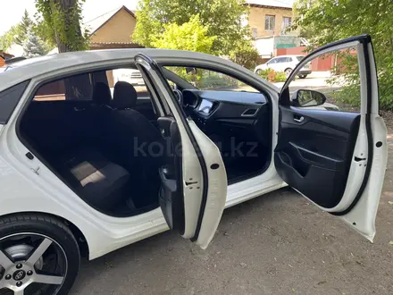 Hyundai Accent 2022 года за 7 654 321 тг. в Караганда – фото 37