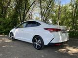 Hyundai Accent 2022 года за 7 654 321 тг. в Караганда – фото 3