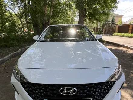 Hyundai Accent 2022 года за 7 654 321 тг. в Караганда – фото 10