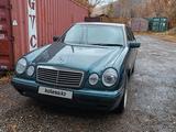 Mercedes-Benz E 200 1995 года за 2 600 000 тг. в Усть-Каменогорск – фото 5