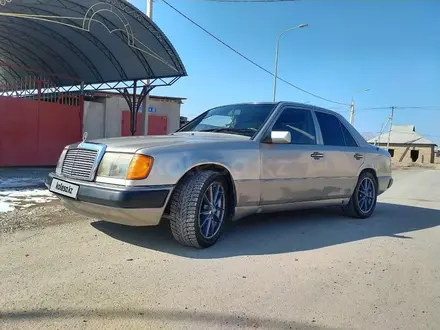 Mercedes-Benz E 230 1991 года за 1 600 000 тг. в Туркестан – фото 3