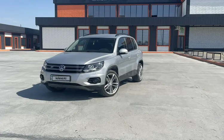 Volkswagen Tiguan 2014 года за 6 900 000 тг. в Атырау