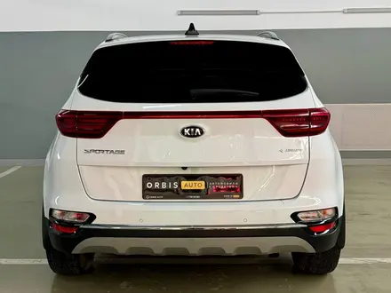 Kia Sportage 2018 года за 10 190 000 тг. в Актобе – фото 3