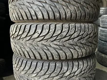 255/65R17 YOKOHAMA ice GUARD STUD. за 75 000 тг. в Алматы