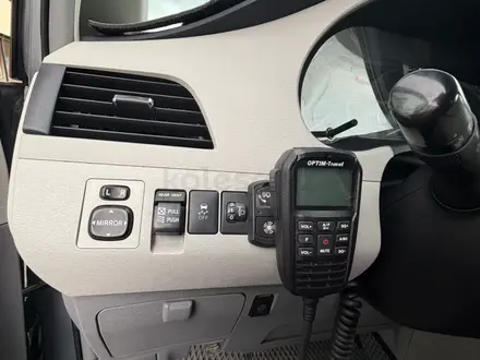 Toyota Sienna 2013 года за 8 200 000 тг. в Уральск – фото 10