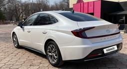 Hyundai Sonata 2021 годаүшін11 200 000 тг. в Алматы – фото 4