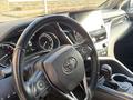 Toyota Camry 2021 года за 16 500 000 тг. в Алматы – фото 18