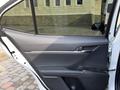Toyota Camry 2021 года за 16 500 000 тг. в Алматы – фото 20