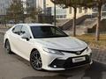 Toyota Camry 2021 года за 16 500 000 тг. в Алматы