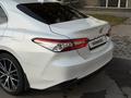 Toyota Camry 2021 года за 16 500 000 тг. в Алматы – фото 6