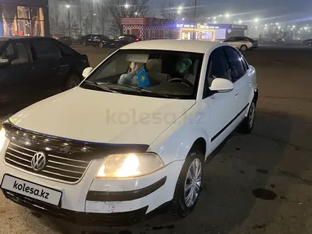 Volkswagen Passat 2005 года за 1 900 000 тг. в Астана – фото 6