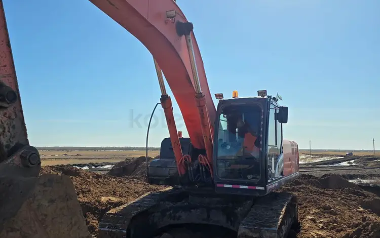 Hitachi  ZX330 2013 года за 40 000 000 тг. в Астана