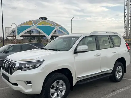 Toyota Land Cruiser Prado 2023 года за 34 700 000 тг. в Тараз – фото 4