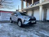 Toyota RAV4 2020 года за 16 900 000 тг. в Алматы