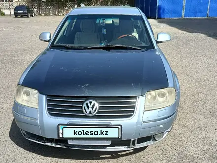 Volkswagen Passat 2005 года за 1 800 000 тг. в Уральск – фото 2