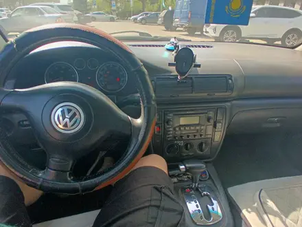 Volkswagen Passat 2005 года за 1 800 000 тг. в Уральск