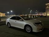 Toyota Camry 2014 года за 8 900 000 тг. в Уральск – фото 2