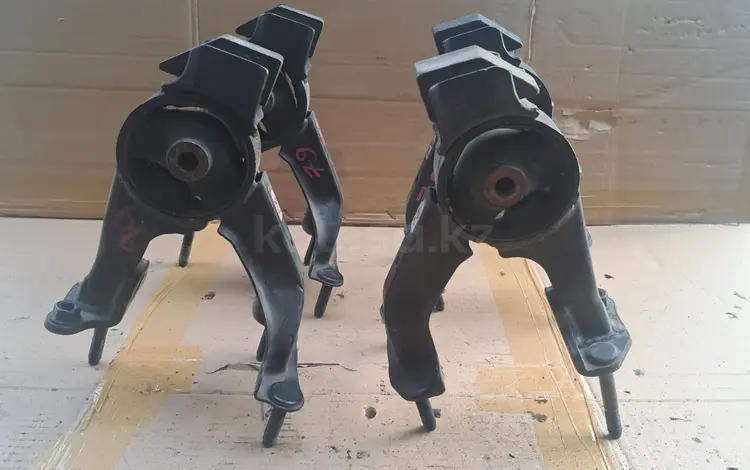 Подушка двигателя Задняя на Toyota Avensis T250 за 20 000 тг. в Алматы