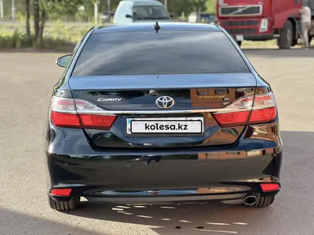 Toyota Camry 2017 года за 11 000 000 тг. в Караганда – фото 3