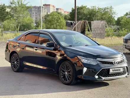Toyota Camry 2017 года за 11 000 000 тг. в Караганда – фото 2