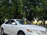 Toyota Camry 2011 года за 6 800 000 тг. в Астана – фото 2