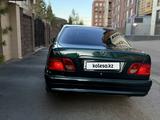 Mercedes-Benz E 200 1999 годаүшін3 200 000 тг. в Астана – фото 5