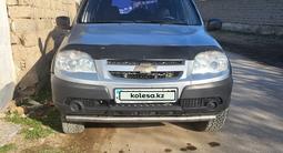 Chevrolet Niva 2013 годаfor3 000 000 тг. в Атакент