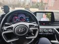 Hyundai Elantra 2021 года за 8 200 000 тг. в Актау – фото 2