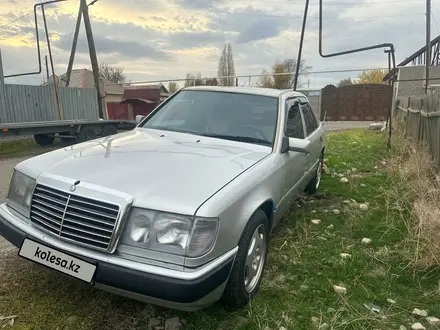 Mercedes-Benz E 300 1992 года за 1 500 000 тг. в Тараз