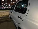 Volkswagen Vento 1995 годаүшін1 250 000 тг. в Астана – фото 2